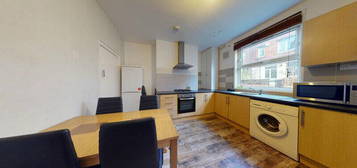 4 bedroom terraced house