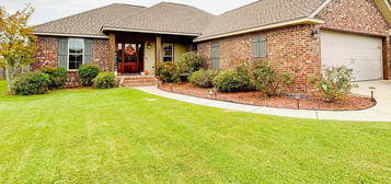 9 E Sycamore, Sumrall, MS 39482