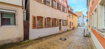 Denkmalgeschütztes Dreifamilienhaus in der Altstadt von Weißenburg