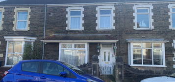 4 bed terraced house for sale