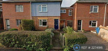 3 bedroom semi-detached house