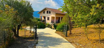 Casa indipendente in vendita in contrada riparo s.n.c