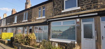 2 bed terraced house to rent