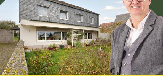 Großzügiges Einfamilienhaus mit Wärmepumpe, Garten und Garage in ruhiger Lage von Beuren/Eifel