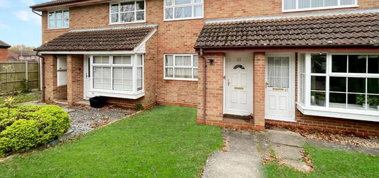 Flat for sale in Campania Grove, Luton, Bedfordshire LU3