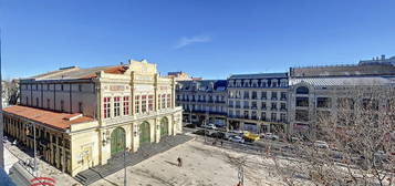 Appartement  à vendre, 7 pièces, 5 chambres, 206 m²