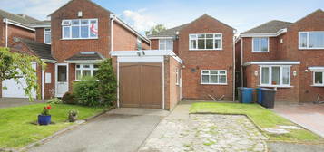 4 bed detached house to rent