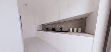 Apartamento T4 NOVO c/ parqueamento | Rio de Mouro