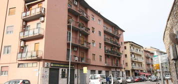 Trilocale in vendita in via Torre della Catena, 101