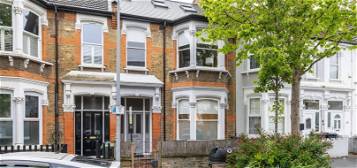 Property to rent in Cleveland Park Avenue, London E17