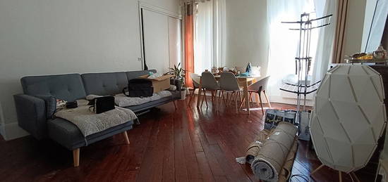 Appartement  à louer, 2 pièces, 1 chambre, 47 m²