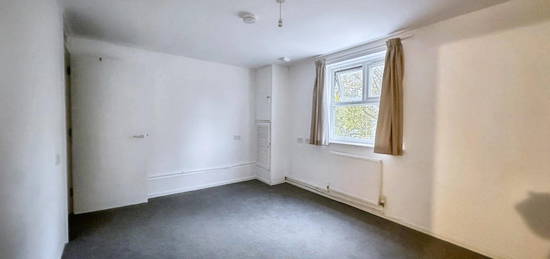 Flat to rent in Perry Street, Easton, Bristol BS5