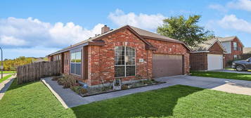 5401 Royal Birkdale Dr, Fort Worth, TX 76135