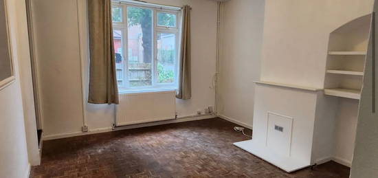 2 bed end terrace house to rent