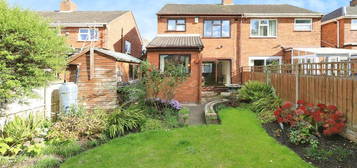 3 bedroom semi-detached house for sale