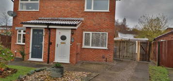 2 bedroom semi-detached house for sale