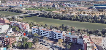 Piso en venta en Acera de San Julian, 9-11, Campo de la Verdad - Miraflores