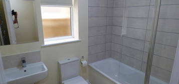 1 bedroom ground floor flat to rent