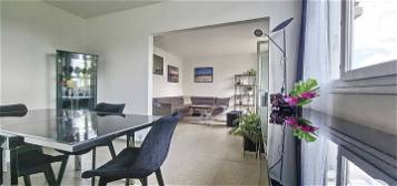 Appartement  à vendre, 4 pièces, 2 chambres, 80 m²