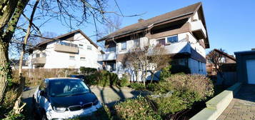 Dachgeschosswohnung mit Balkon - ruhig gelegen in einer Spielstraße mit idyllischem Baumbestand