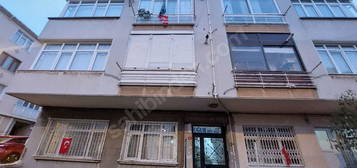 ÜSKÜDARDA SATILIK 2+1 DÜZ GİRİŞ DAİRE