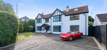 5 bedroom detached house for sale