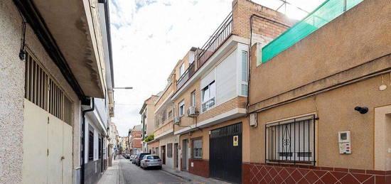 Casa en calle Venezuela, Barrio de Zaidín, Granada