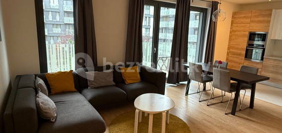 Pronájem bytu 2+kk 65 m², Olšanská, Praha