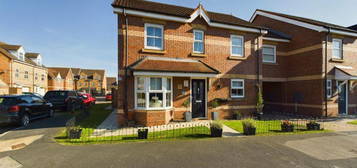 4 bedroom link detached house for sale