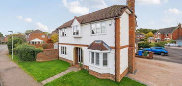 Detached house for sale in Lammas Mead, Binfield, Bracknell RG42