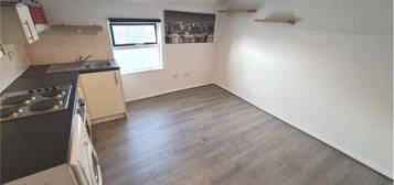 Flat to rent in Tavistock Street, Bedford MK40