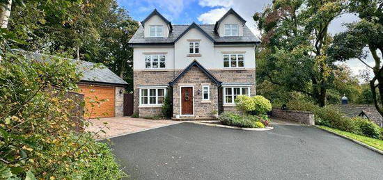 5 bedroom detached house for sale