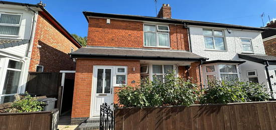 Semi-detached house for sale in Kitchener Road, Leicester LE5