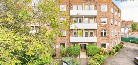 Flat for sale in Kingston Hill, Kingston Upon Thames KT2