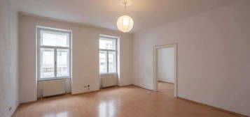 ++NEU++ Renovierungsbedürftige 3-Zimmer Altbau-Wohnung in zentraler Lage