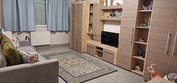 Apartament 2 camere decomandate  etaj 2 Vasile Aaron