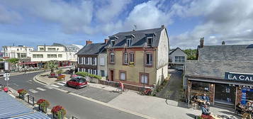 IMMEUBLE 3 APPARTEMENTS, 3 CAVES, 6 PLACES DE PARKING AERIENS