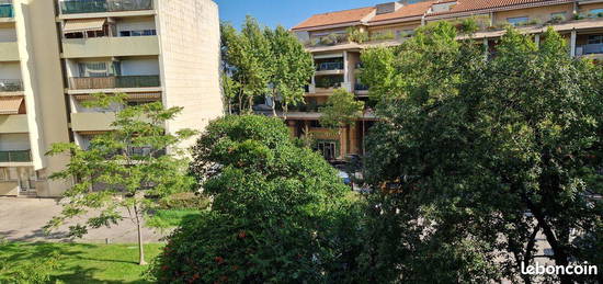 Studio-balcon 18m Aix - Centre-Gare Routière