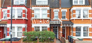 Flat for sale in Hampden Road, London N8