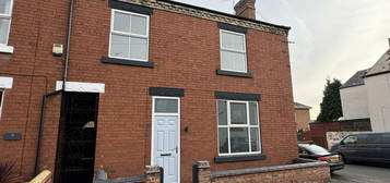 4 bedroom terraced house