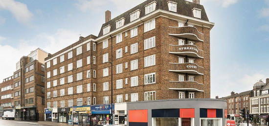 Flat for sale in Streatham High Road, London SW16