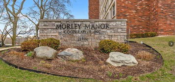 21800 Morley Ave #1207, Dearborn, MI 48124