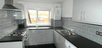 3 bedroom maisonette to rent