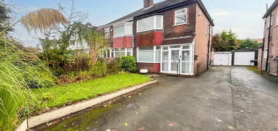 Semi-detached house for sale in Manor Avenue, Sale M33