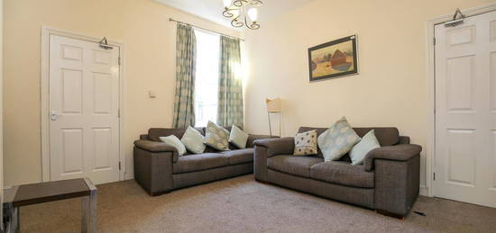 Flat to rent in Shortridge Terrace, Jesmond, Newcastle Upon Tyne NE2