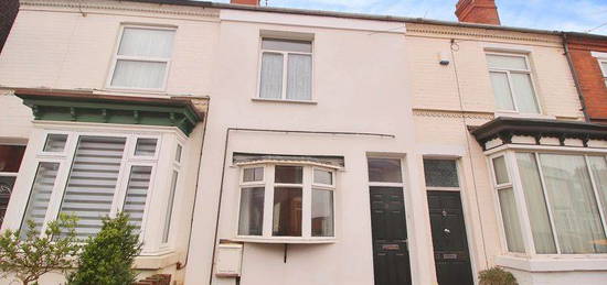 Terraced house to rent in Eastbourne Street, Walsall WS4