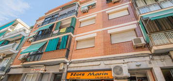 Piso en venta en Carrer D'en Singuerlin, Singuerlín