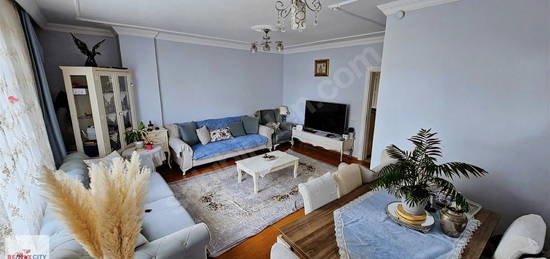 SANCAKTEPE SAMANDIRA YAKUPHAN CADDESİ 2+1 SATILIK DAİRE