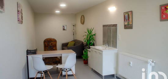 Maison 1 étage  à louer, 2 pièces, 1 chambre, 31 m²