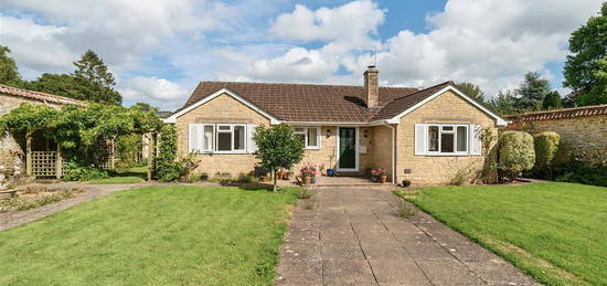 2 bed detached bungalow for sale